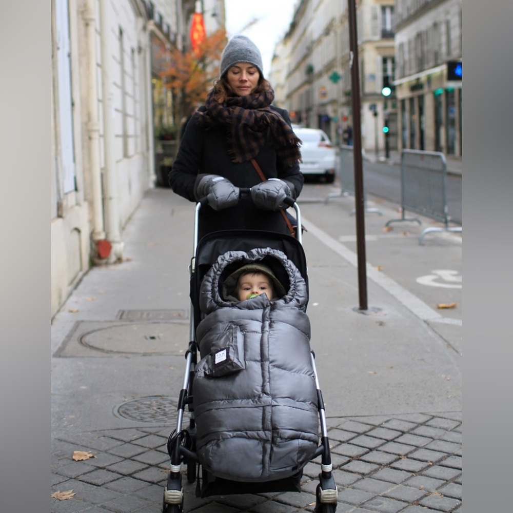 7am enfant 212 evolution blanket in metallic grey/silver for strollers